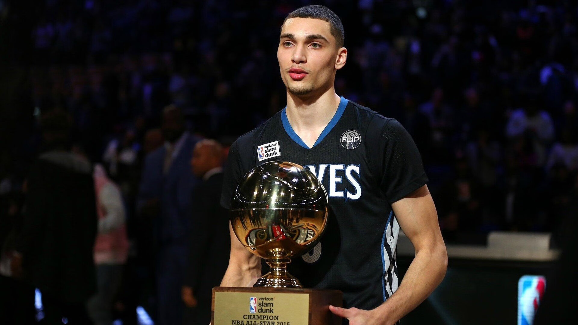 《FIFA》电竞联赛迎来转型升级，线下比赛逐渐恢复，fifa电竞比赛多少分钟